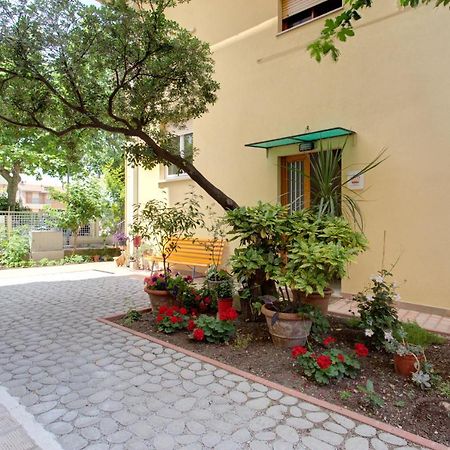 Alloggio Nella Римини Экстерьер фото